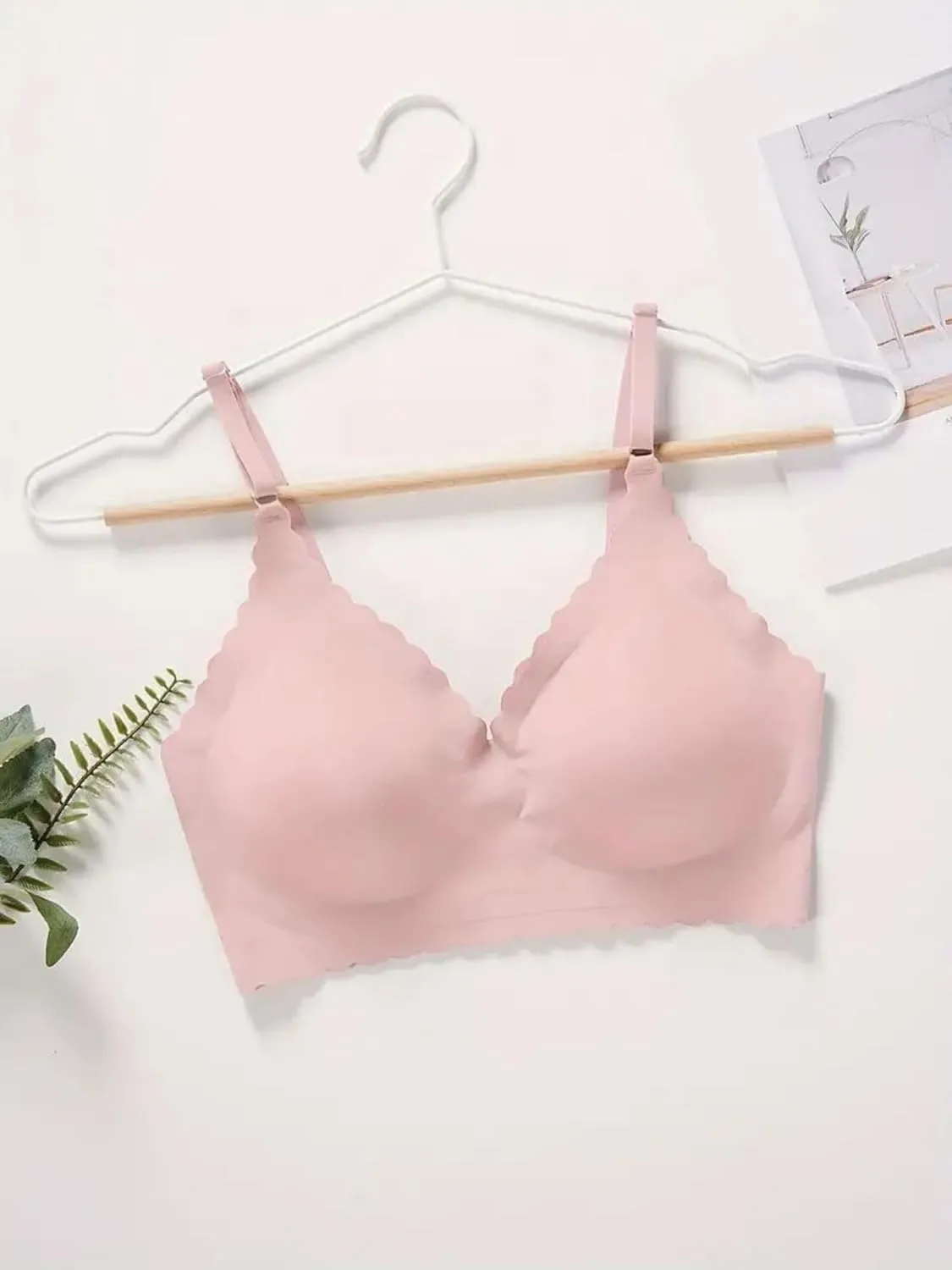 Bras for Women Wavy Deep V No Underwire Soft Wireless Bras Bralettes Comfort Seamless Bralettes Tank Tops Camisole