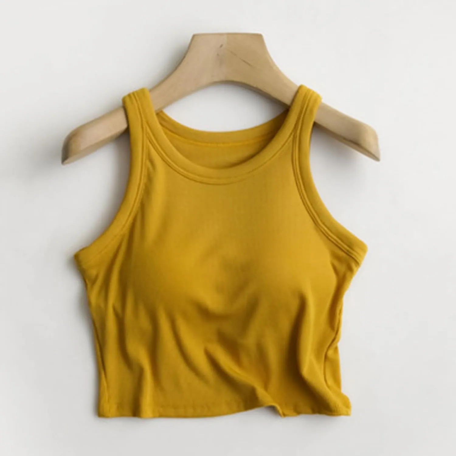 Camisole Tops for Women Built in Bra Spaghetti Strap Workout Yoga Shirts Basic Padded Tank Tops 2025 Summer Clothes