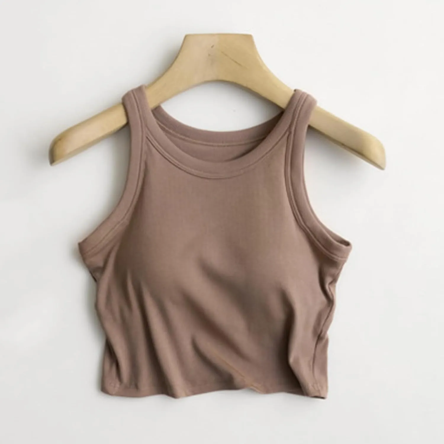 Camisole Tops for Women Built in Bra Spaghetti Strap Workout Yoga Shirts Basic Padded Tank Tops 2025 Summer Clothes