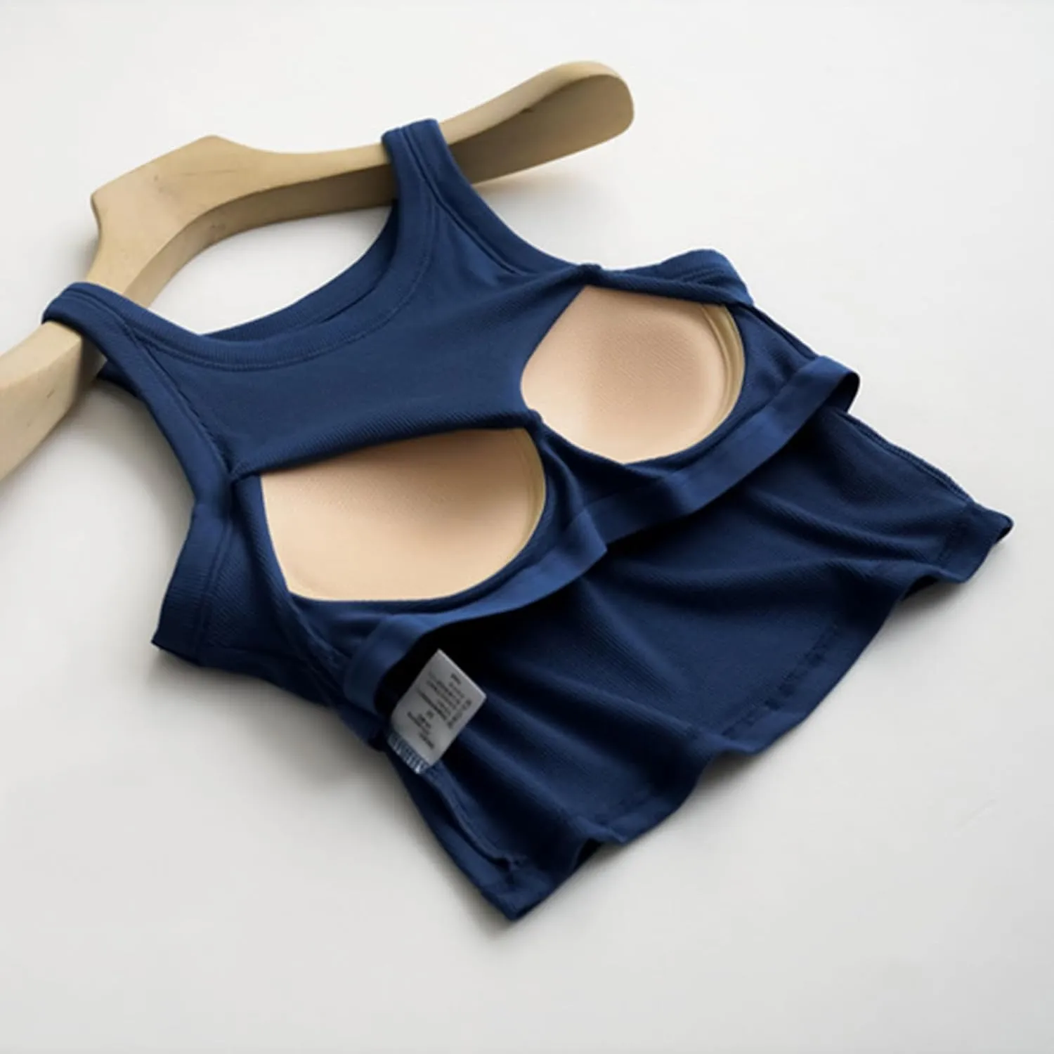 Camisole Tops for Women Built in Bra Spaghetti Strap Workout Yoga Shirts Basic Padded Tank Tops 2025 Summer Clothes