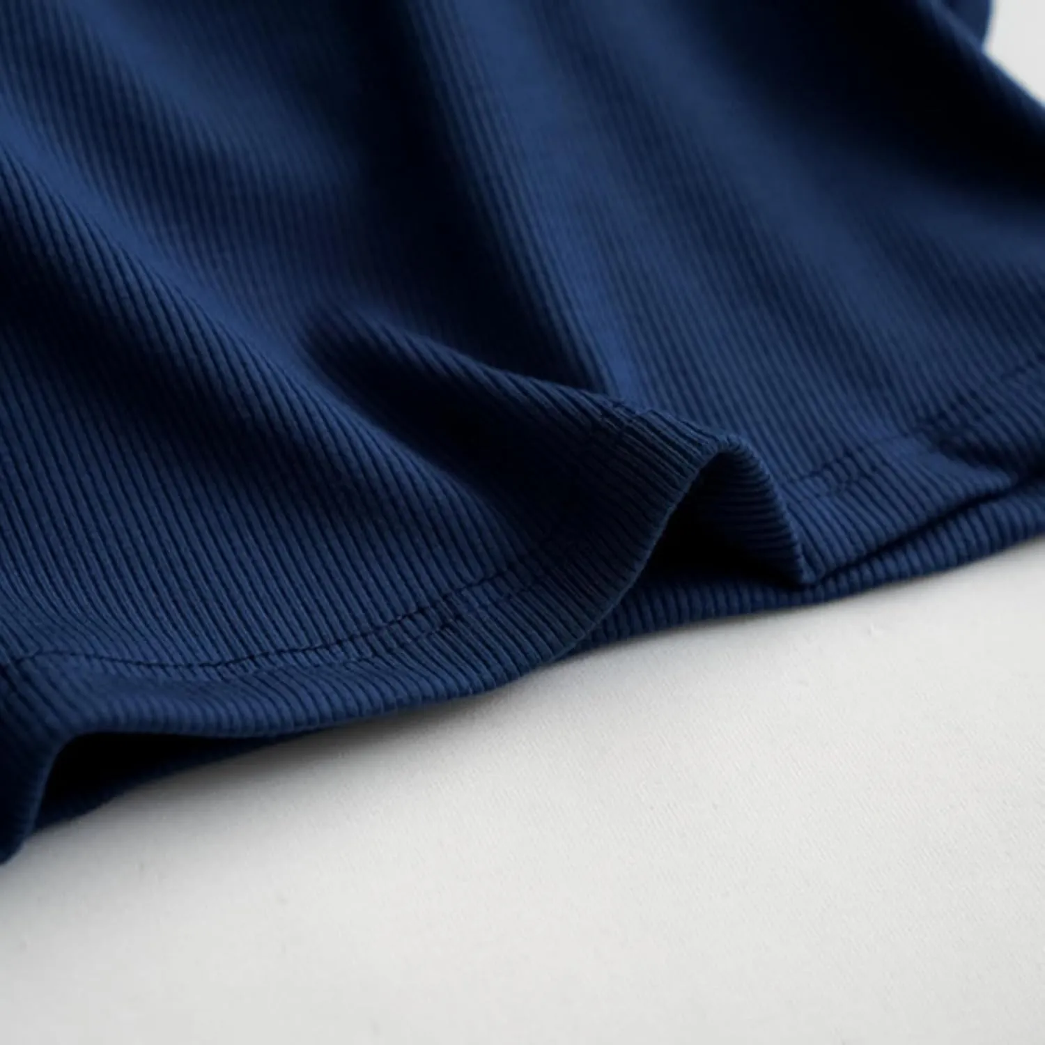 Camisole Tops for Women Built in Bra Spaghetti Strap Workout Yoga Shirts Basic Padded Tank Tops 2025 Summer Clothes