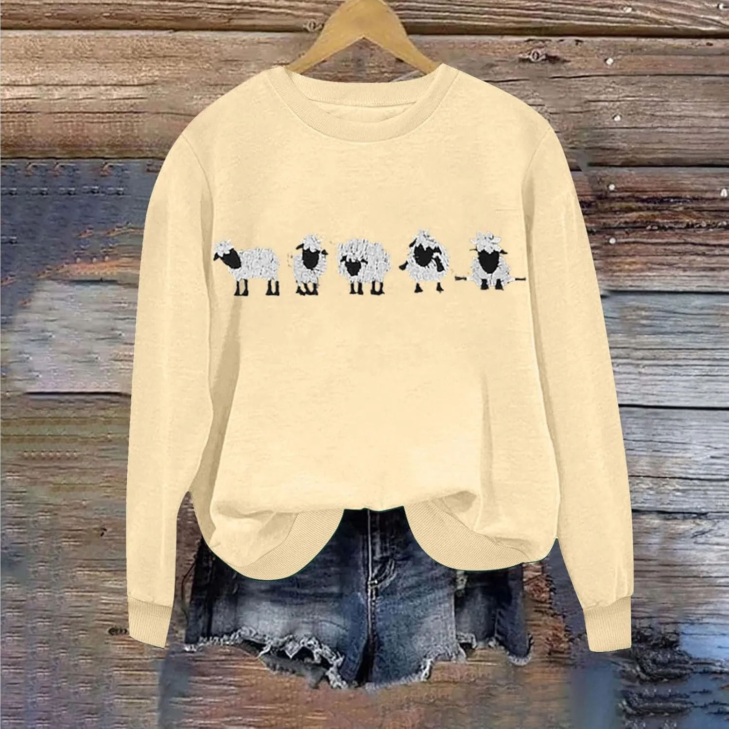 Cute Farm Animal Sweatshirt for Womens Funny Cute Sheep Animal Graphic Shirts Long Sleeve Crewneck Pullover Tops