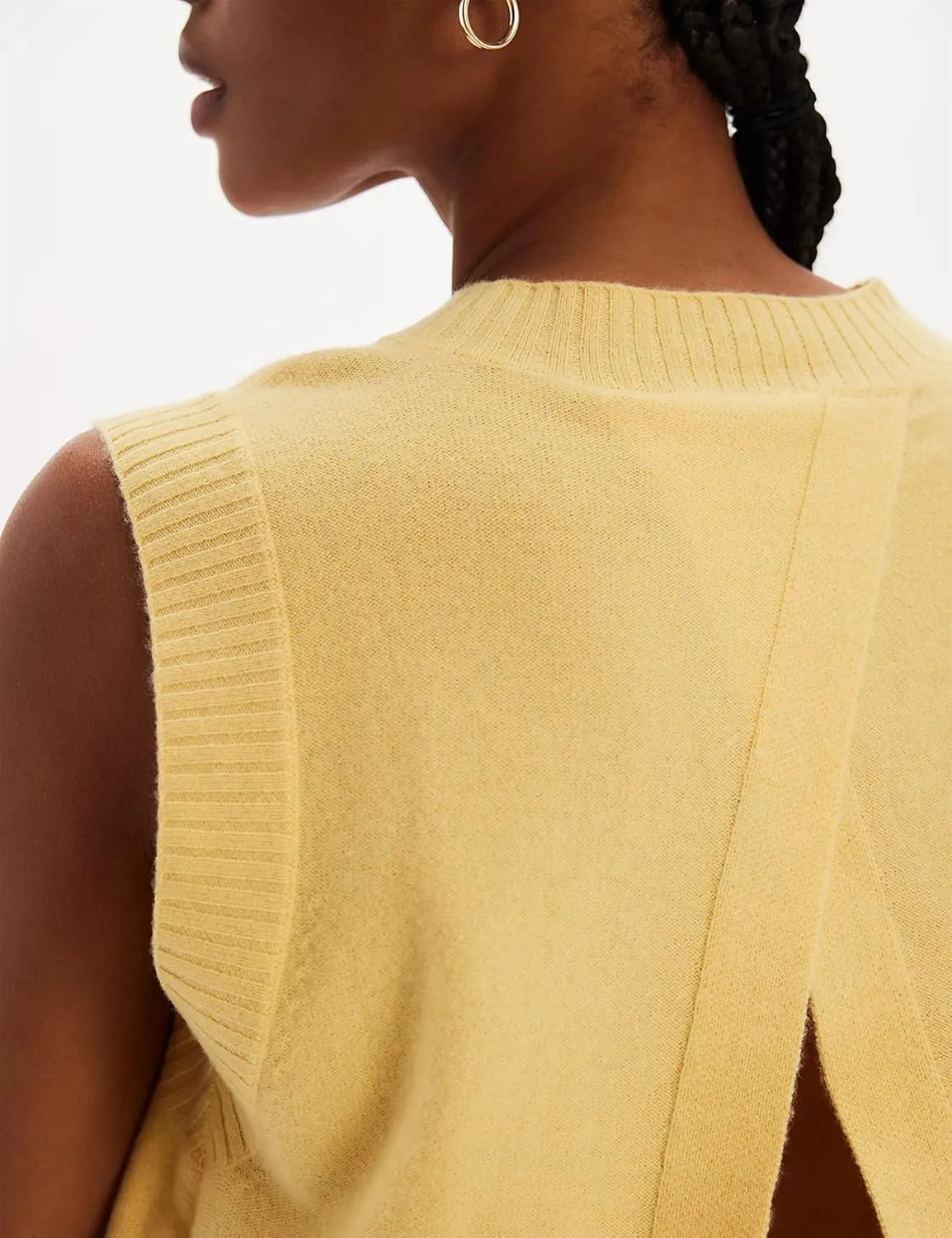 Gozoloma Women's Backless Cropped Sweater Vest Sleeveless Tank Tops with Overlapping Panels