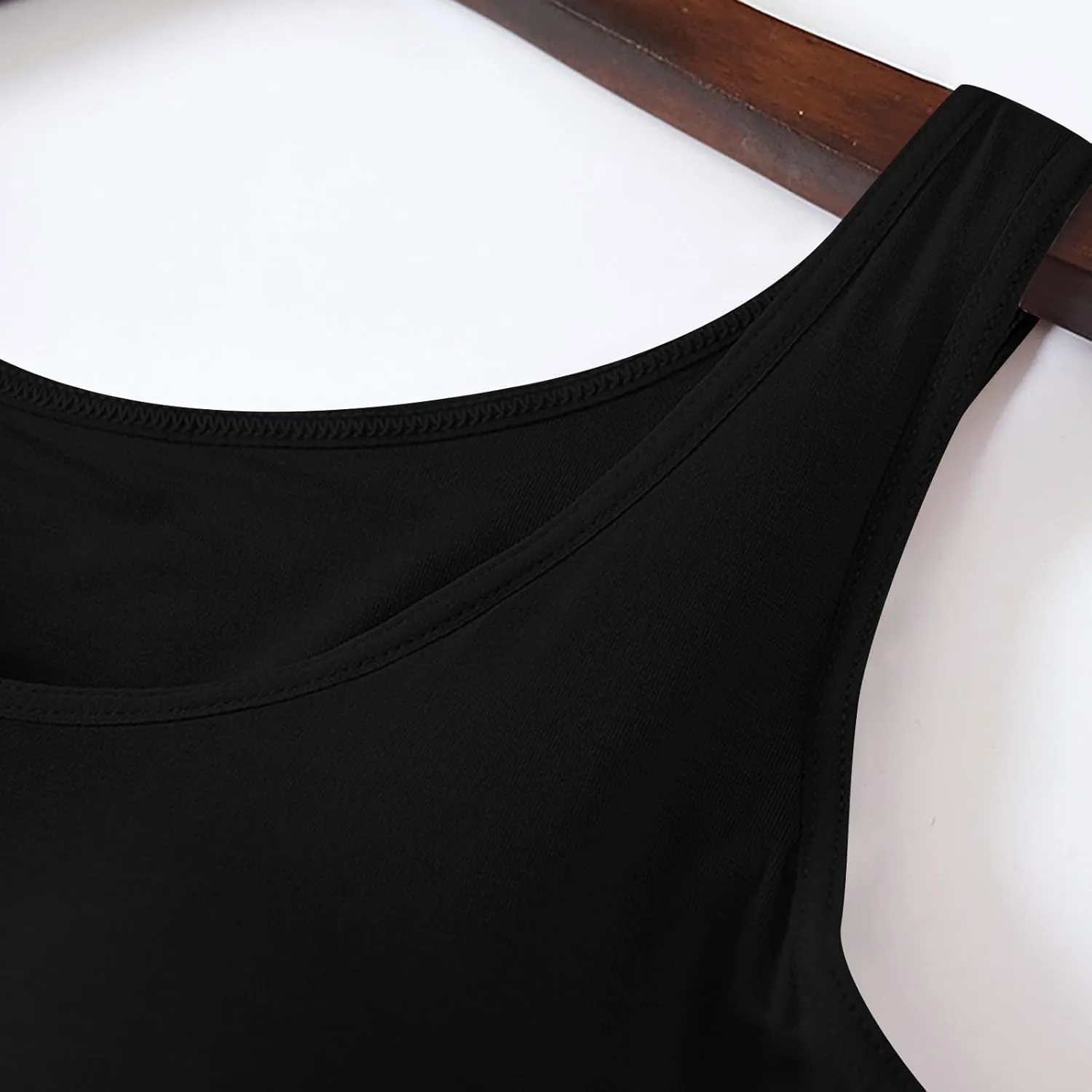 Tank Top with Built in Bra for Women Wide Strap Athletic Shelf Bra Workout Slim Fit Basic Lingerie Camisoles