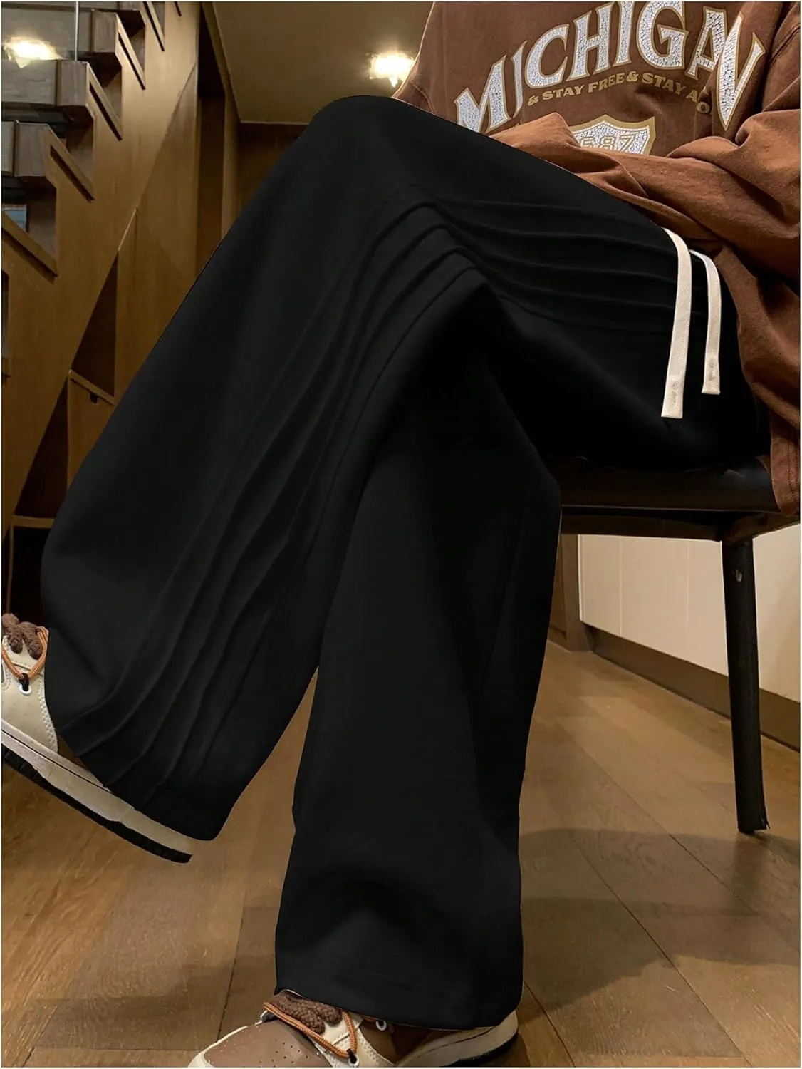 Verdusa Men's Drawstring Waist Straight Leg Textured Pants Long Trousers