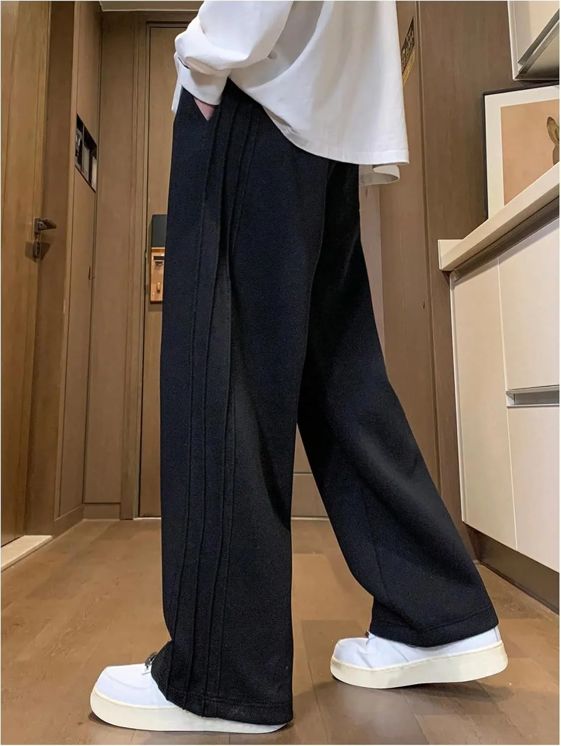 Verdusa Men's Drawstring Waist Straight Leg Textured Pants Long Trousers