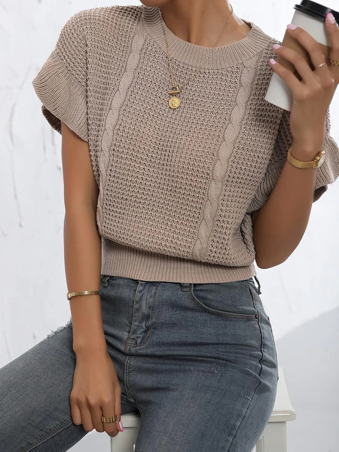 Verdusa Women's Ruffled Short Sleeve Round Neck Knitted Top Pullovers Sweater