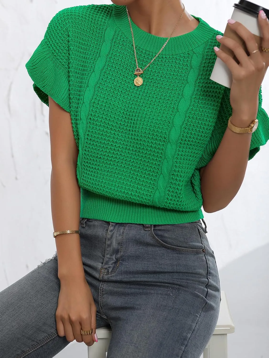Verdusa Women's Ruffled Short Sleeve Round Neck Knitted Top Pullovers Sweater